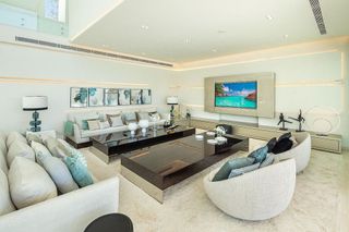 Chalet en alquiler en Los Naranjos - Las Brisas en Marbella