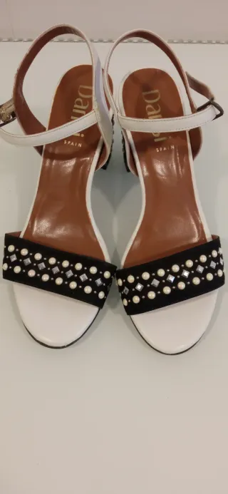 Sandalias Dansi Talla 38 Tacón Adornado Piel