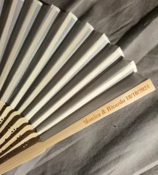 Lote abanicos de madera.