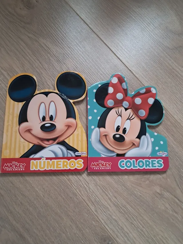 2 libros de la colección de Mickey Mouse
