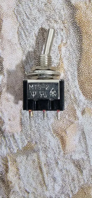 Interruptor Conmutador 3A 250VAC 6A 125VAC