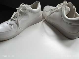 Zapatillas Blancas con Luces Talla 42 (40)