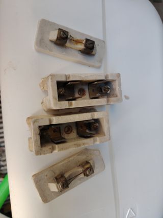 Portafusibles Cerámica Simón 15A 250V