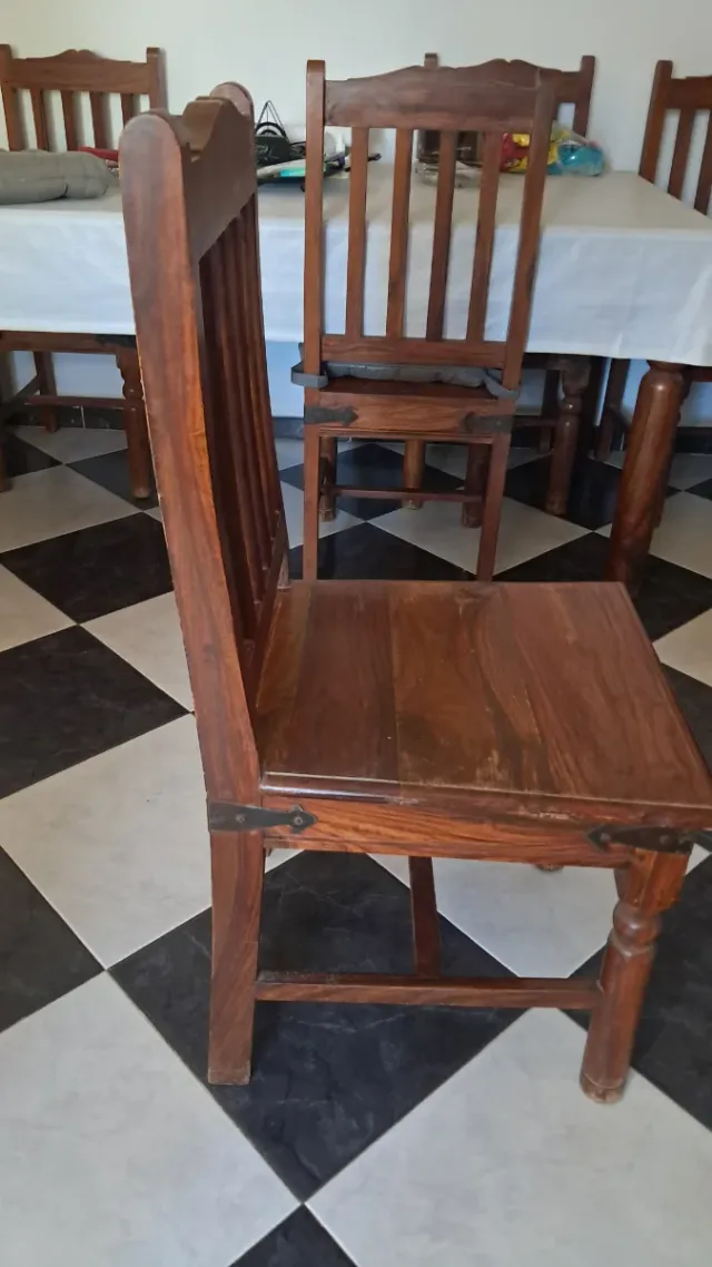 6 Sillas de comedor de madera maciza