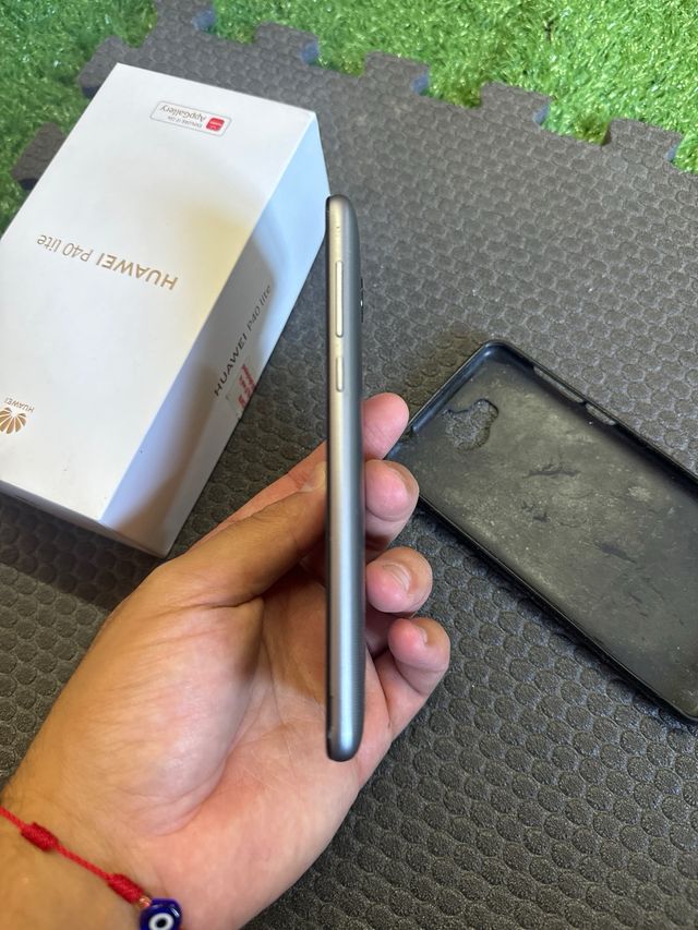 Huawei P40 lite Caja y Funda Negra