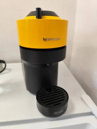 Cafetera Nespresso Vertuo Amarilla