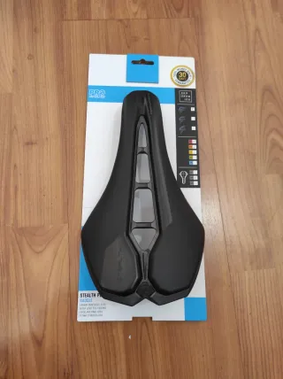 Sillín PRO Stealth Performance Negro