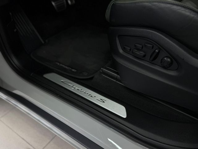 Porsche Cayenne coupe s ehybrid2024