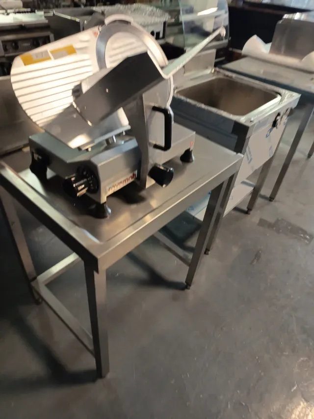 Cortadora de fiambres NUEVA 