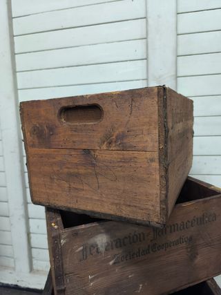 Cajas de madera antiguas farmacia. Precio unidad