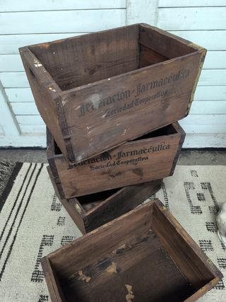 Cajas de madera antiguas farmacia. Precio unidad