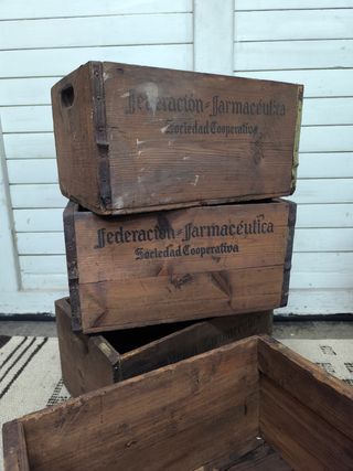 Cajas de madera antiguas farmacia. Precio unidad