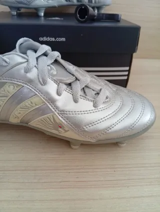 Adidas n.35 scarpe da calcio nuove originali