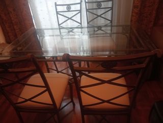 Mesa cristal forja y 4 sillas