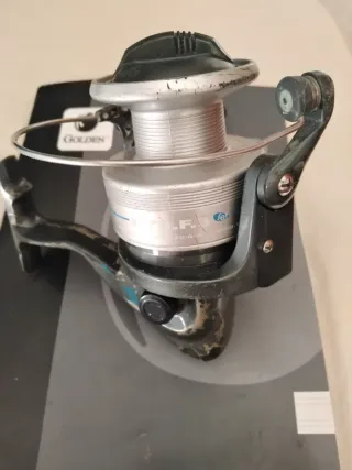 Carrete de pesca Golden