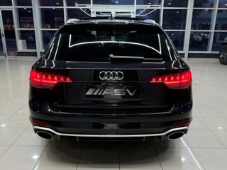 Audi RS4 2021