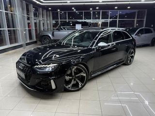 Audi RS4 2021