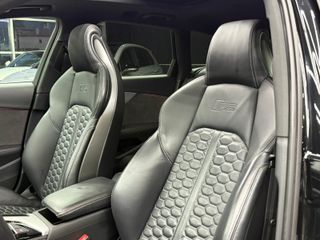 Audi RS4 2021