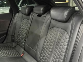 Audi RS4 2021
