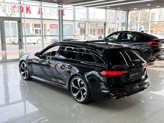 Audi RS4 2021