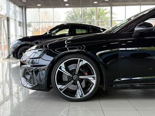 Audi RS4 2021