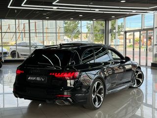 Audi RS4 2021