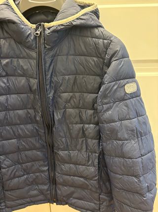 Plumífero ligero Gap niño azul