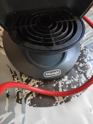 Cafetera Dolce Gusto Negra