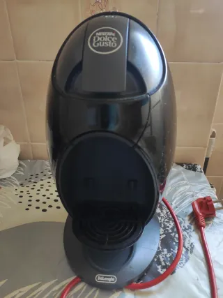 Cafetera Dolce Gusto Negra