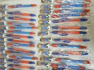 Lotto 50 penne gadget Barcellona con giocatori