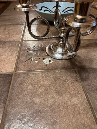 Conjunto mesa y sillas de madera