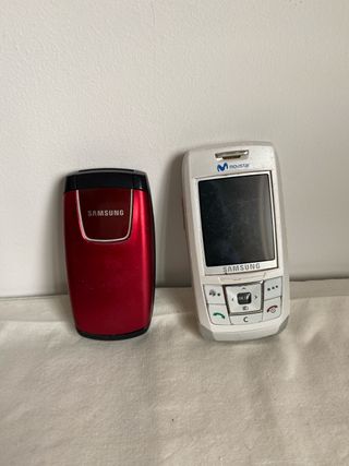 Teléfonos Samsung Antiguos (2 unidades)