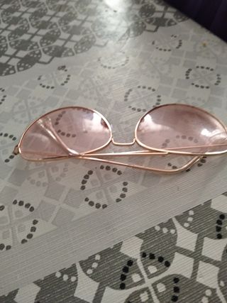 Gafas de sol rosas estilo aviador