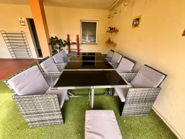 Mesa y 8 Sillas Terraza