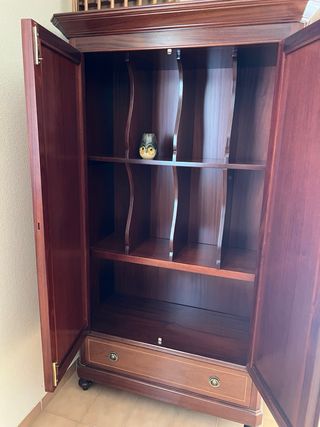 Armario archivador de madera