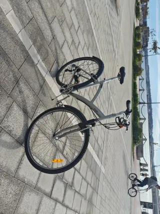 Bicicleta urbana o de paseo. Btwin 5. Rueda de 700