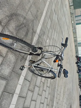 Bicicleta urbana o de paseo. Btwin 5. Rueda de 700