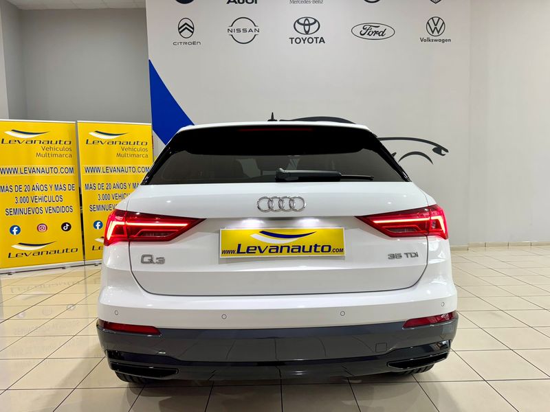 Audi Q3 2021, foto 8