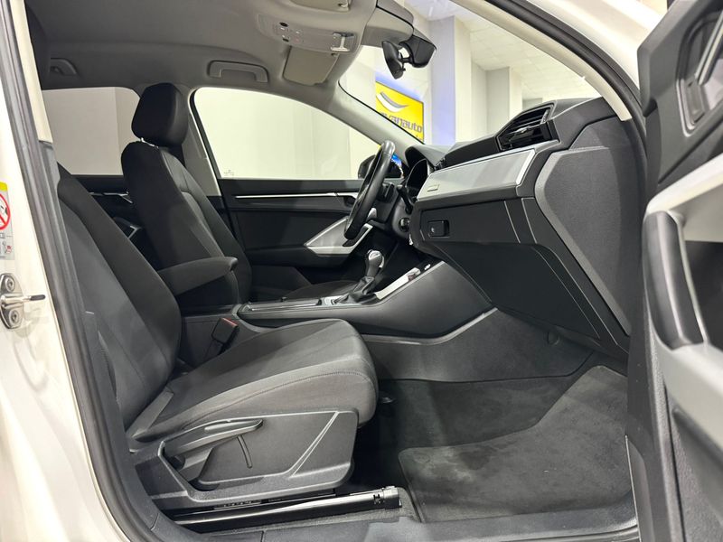 Audi Q3 2021, foto 12