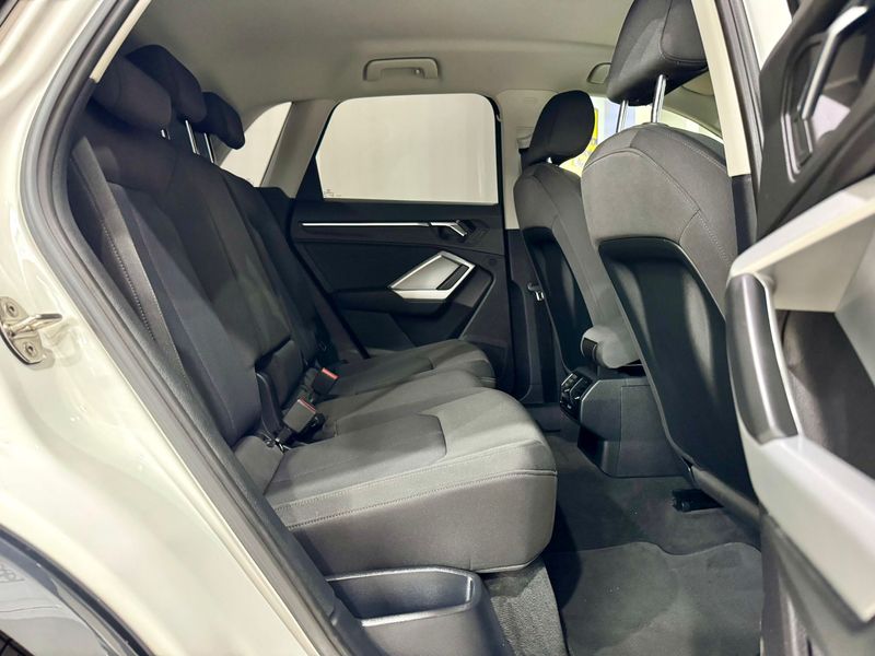 Audi Q3 2021, foto 13