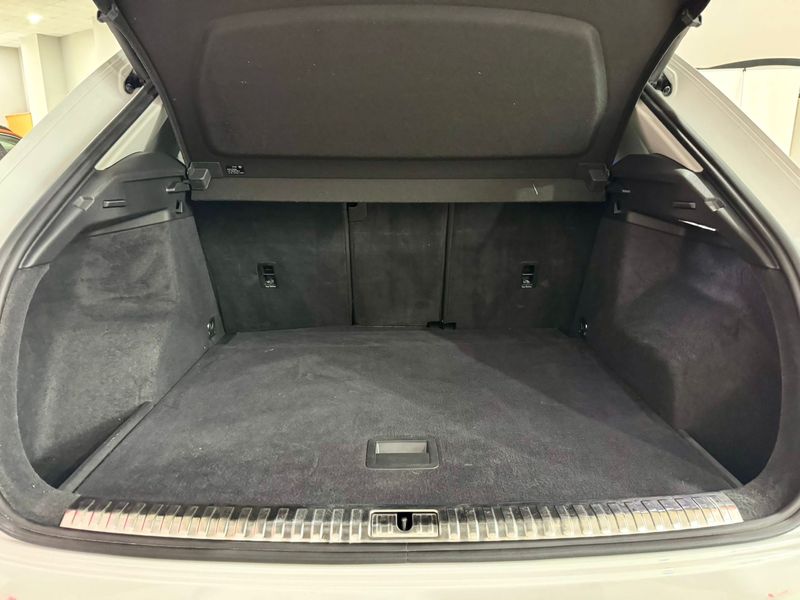 Audi Q3 2021, foto 14