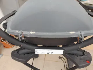 Barbecue elettrico Weber Q 2400 con supporto