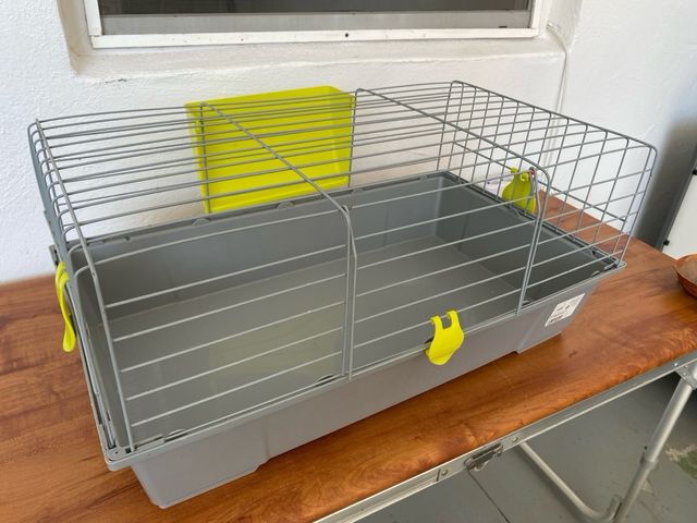 Jaula para cobayas y conejos