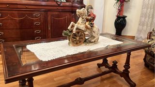 Tavolo in legno e vetro