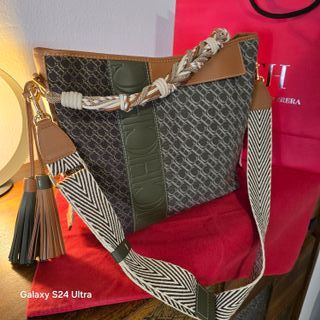 Bolso CH Carolina Herrera Hobo CHaramba Nuevo