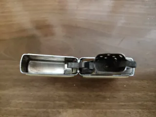 Accendino Zippo con disegno nave e faro