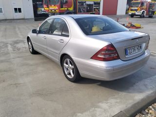 Mercedes-Benz Clase C 2001
