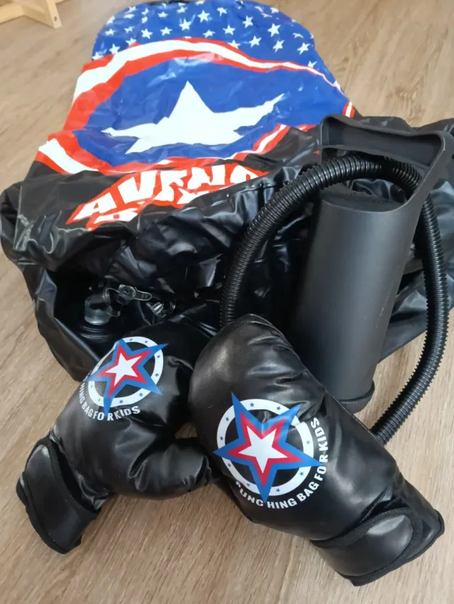 Saco de boxeo infantil Avengers