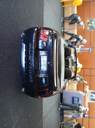 Ford Mustang GT 1999 Maisto 1/18 Cabrio Negro