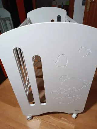 Cuna colecho blanca más colchon.